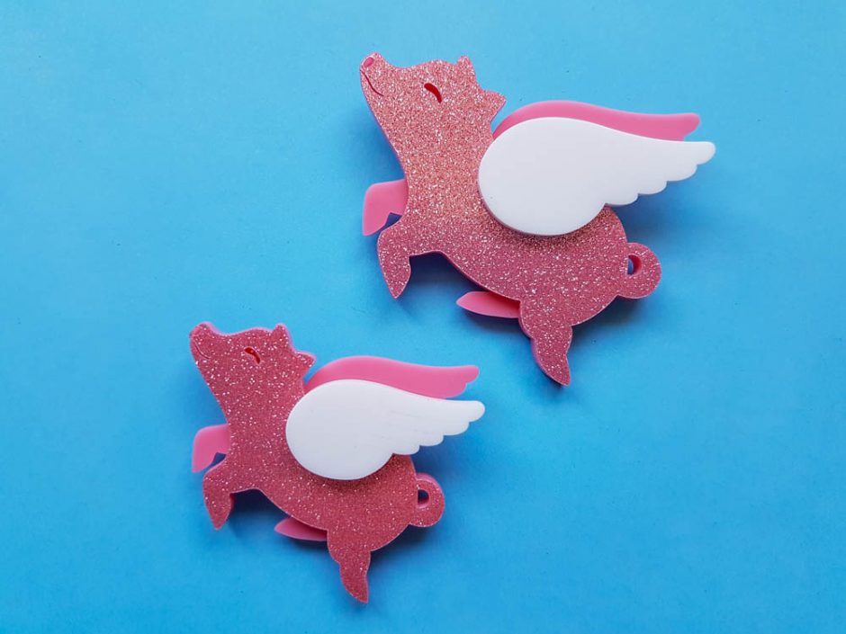 Porcine Airlines Brooch (Pink Glitter)