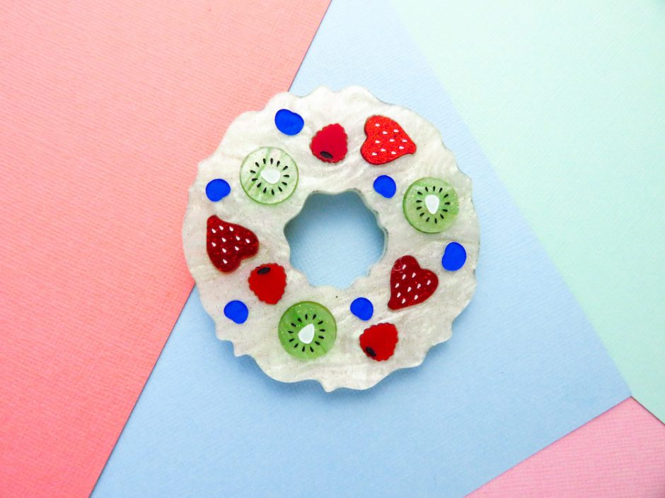 Strawberry & Kiwi Pavlova Brooch