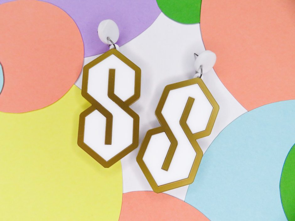 Cool S Earrings - white
