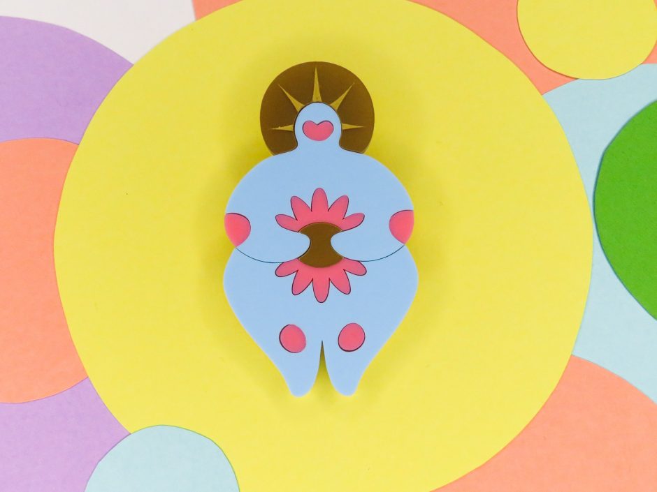 Ostara Venus Nana Brooch